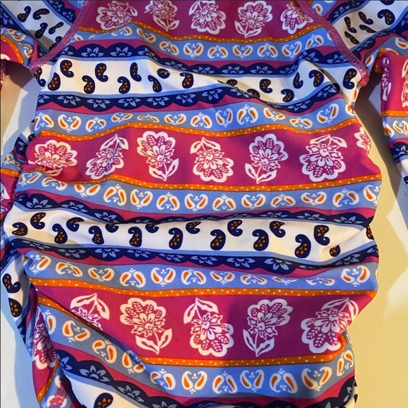 COPY - Tucker + Tate Swim top new never worn - Picture 3 of 8